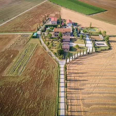 Well-equipped In Ospedaletto Italy With Private Pool Pienza